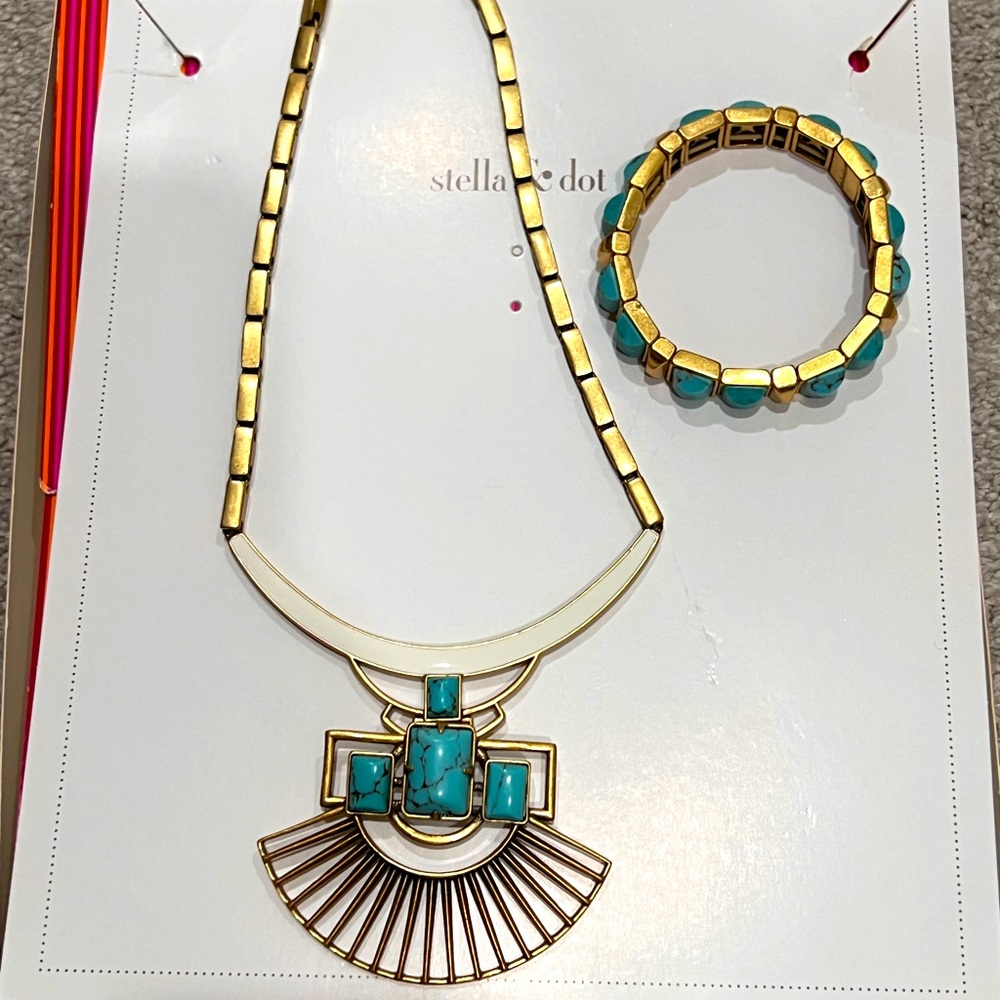 Stella & dot sunray pendant and matching bracelet